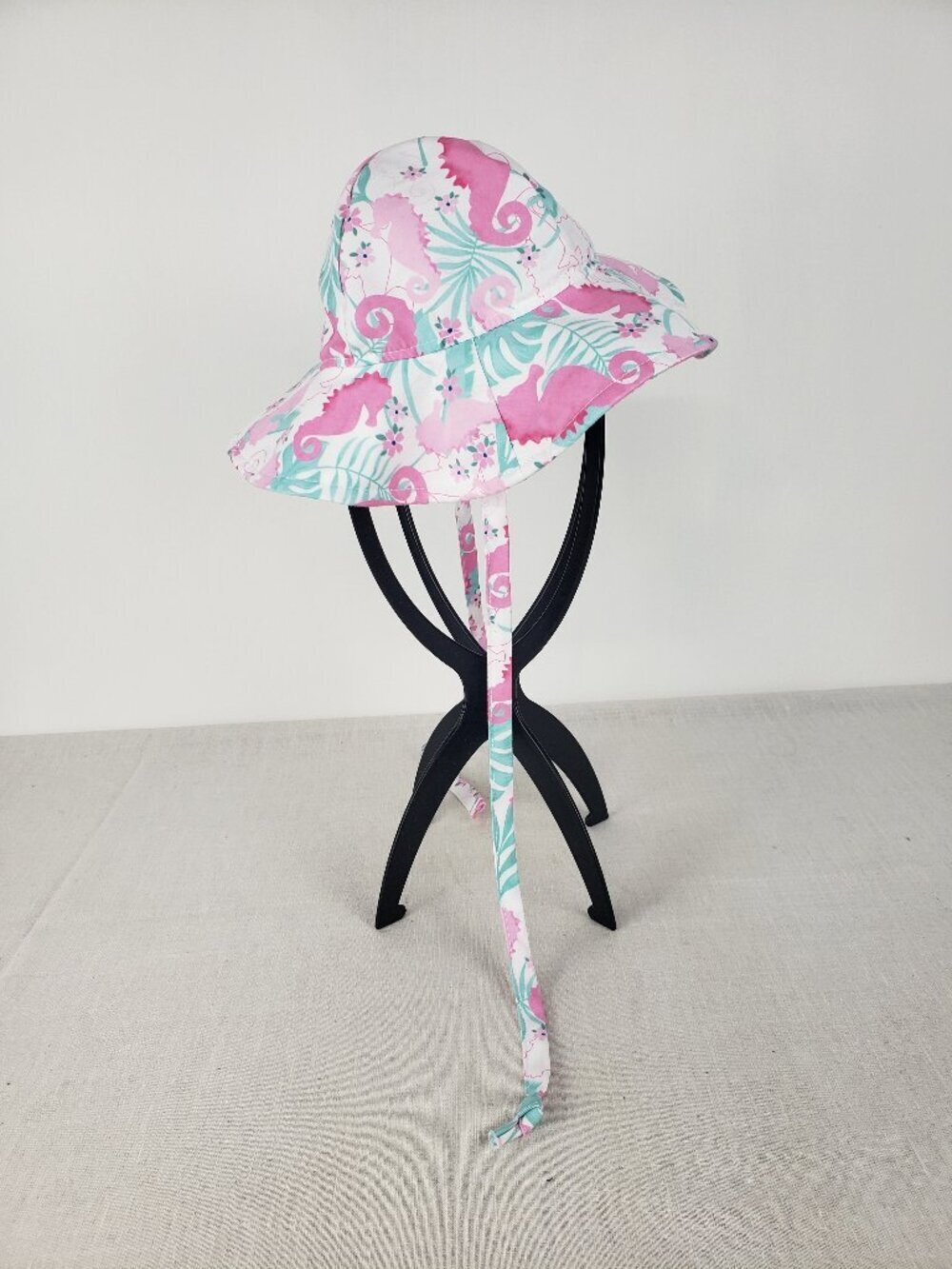 Flap Happy Sun Hat Pink Green Seahorse Print Bucket Hat Bonnet Size Small 3-6 Mo